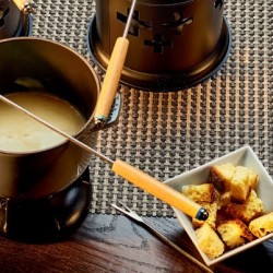 [:bg]Фондю със сирене[:en]Fondue with cheese[:]