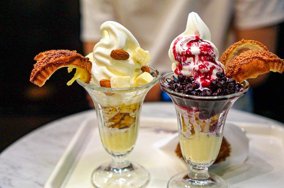 Най-неустоимите френски десерти